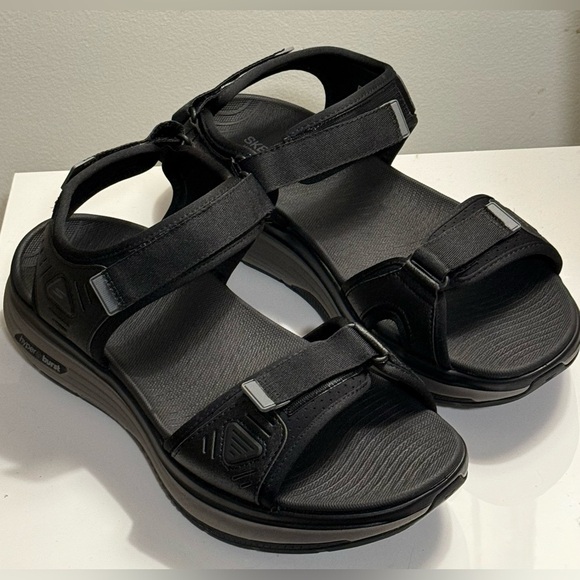 Skechers GOwalk Arch Fit Sandals Men’s Size 12 Black Comfort Walking Sandals - Picture 3 of 7